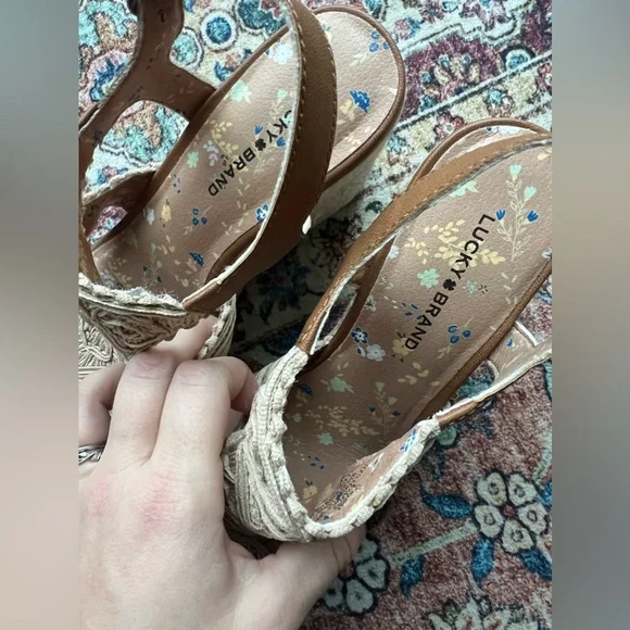 NWOB Lucky Brand crochet chunky platform espadrilles, size 8.5 - Picture 8 of 8